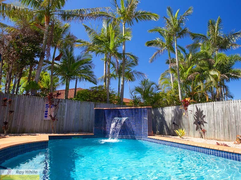17 Fairhaven Place, Albany Creek QLD 4035