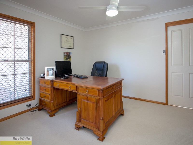 17 Fairhaven Place, Albany Creek QLD 4035