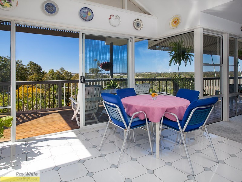 5 Midas Court, Eatons Hill QLD 4037