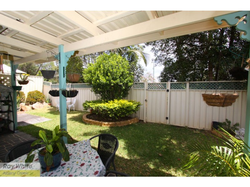 11 Circa Cres / 24 Faheys Rd E, Albany Creek QLD 4035