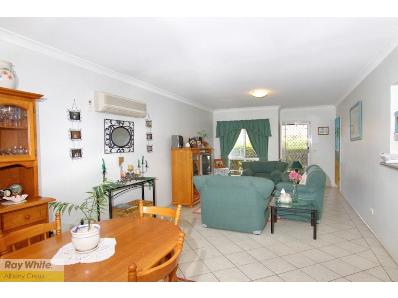 11 Circa Cres / 24 Faheys Rd E, Albany Creek QLD 4035