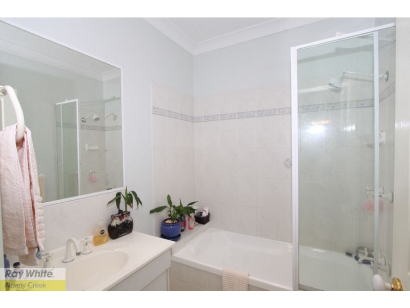 11 Circa Cres / 24 Faheys Rd E, Albany Creek QLD 4035