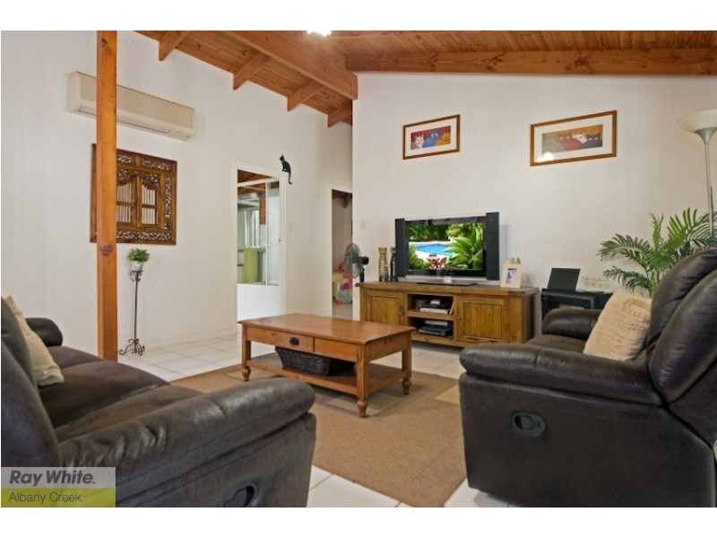 10 Barker Street, Cashmere QLD 4500