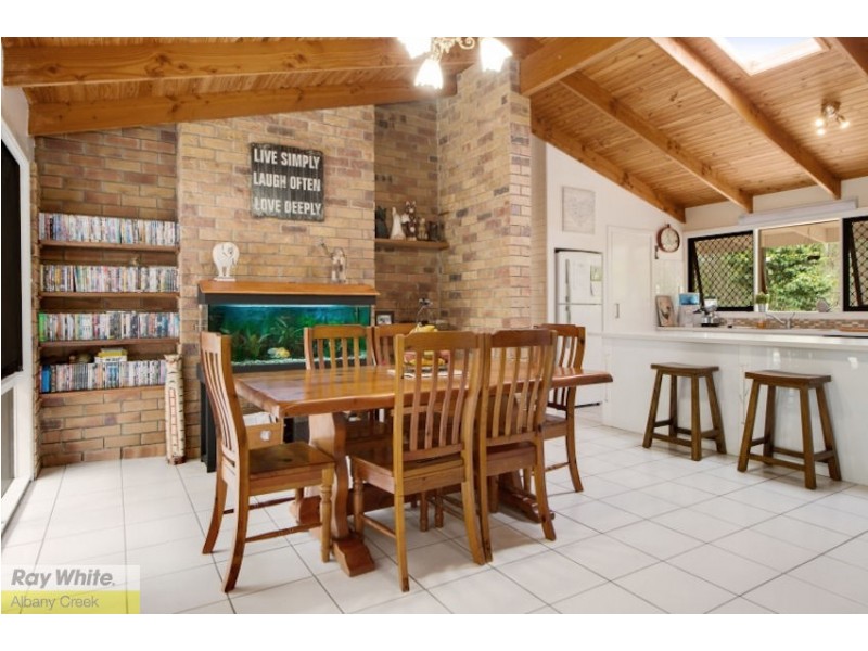 10 Barker Street, Cashmere QLD 4500