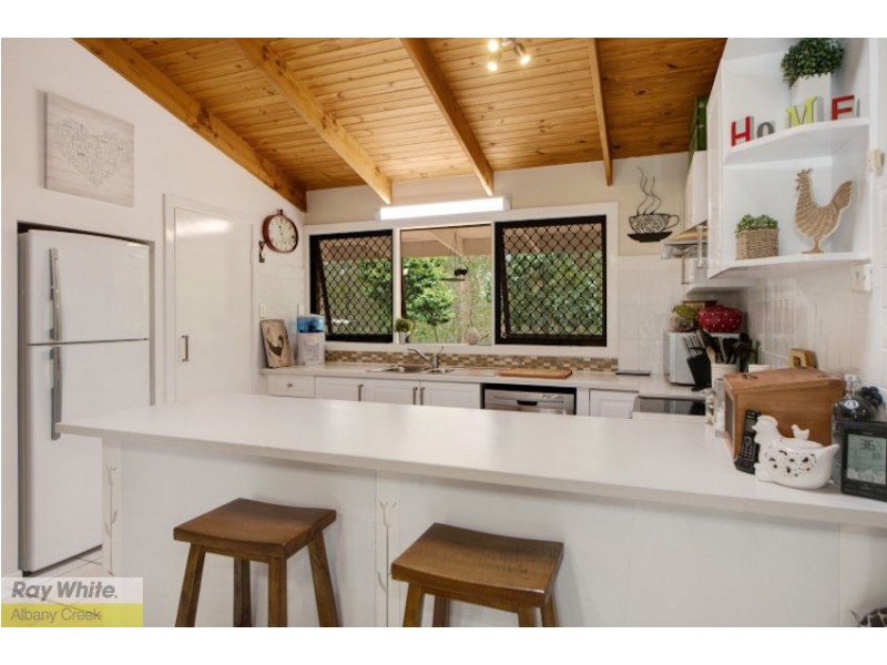 10 Barker Street, Cashmere QLD 4500