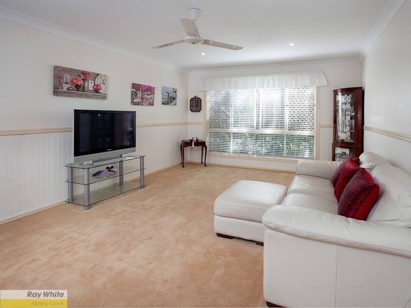 23 Lancewood Drive, Albany Creek QLD 4035