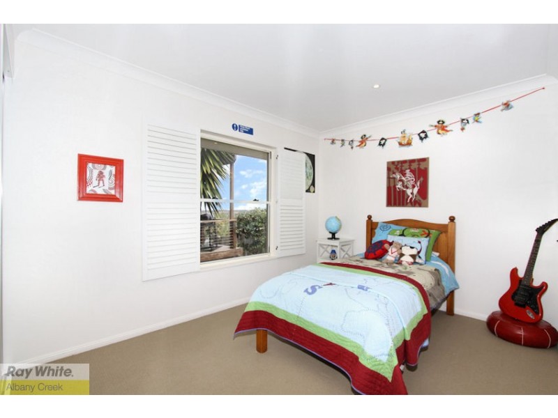 15 Windrush Cl, Eatons Hill QLD 4037