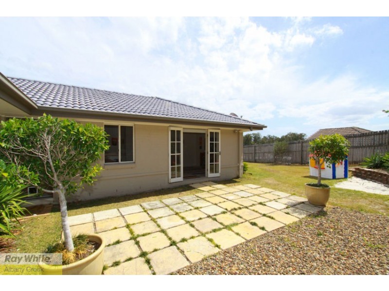 15 Windrush Cl, Eatons Hill QLD 4037