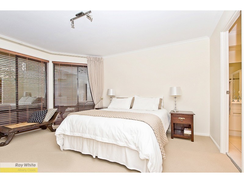 3 Reddiex Close, Albany Creek QLD 4035