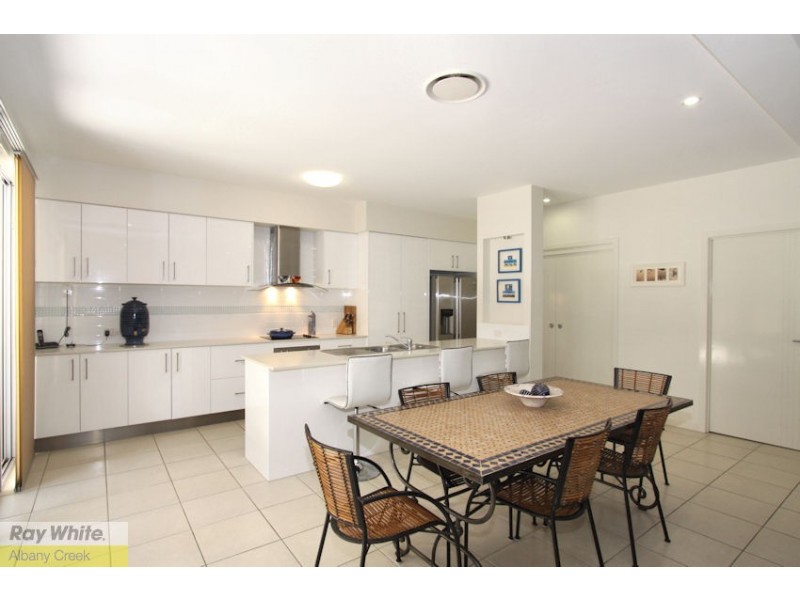 3/7 Charlie Close, Warner QLD 4500