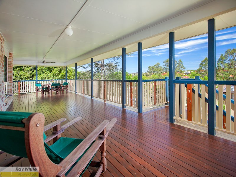 2 Awonga Court, Albany Creek QLD 4035