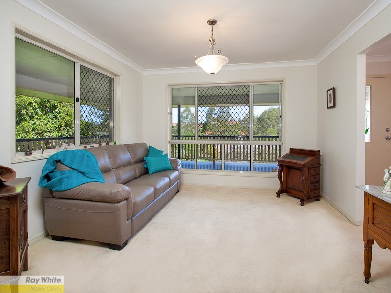 2 Awonga Court, Albany Creek QLD 4035