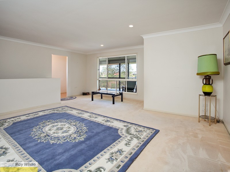 2 Awonga Court, Albany Creek QLD 4035