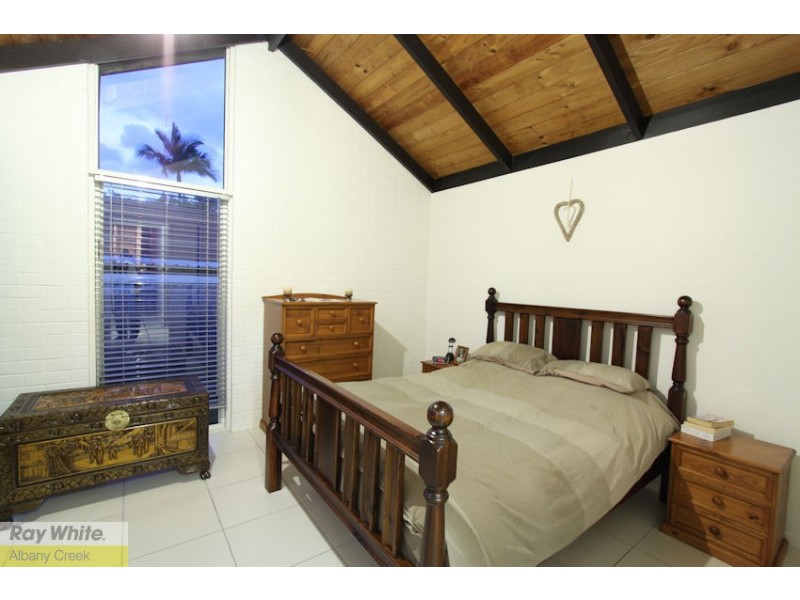 5 Janus Court, Eatons Hill QLD 4037