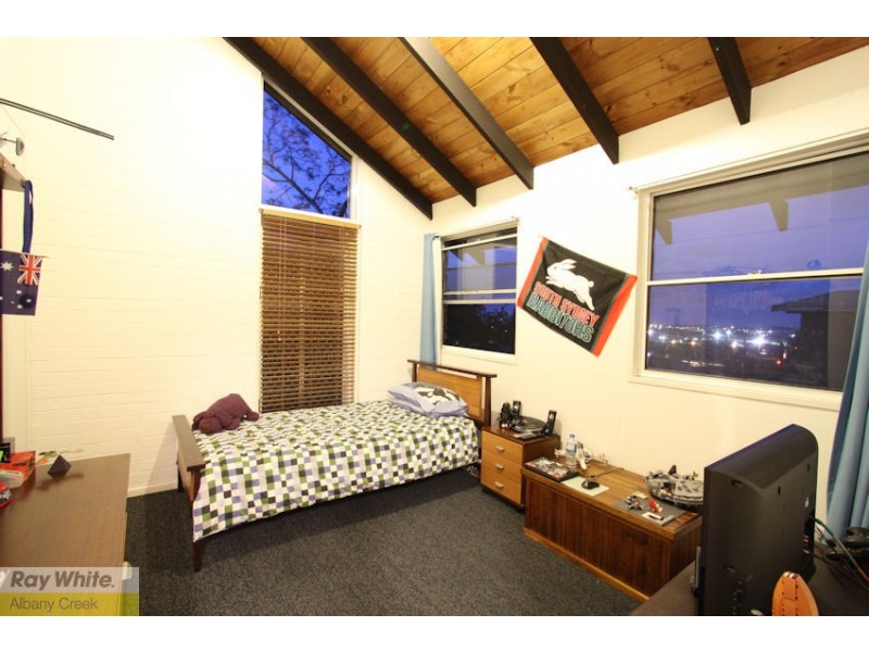 5 Janus Court, Eatons Hill QLD 4037