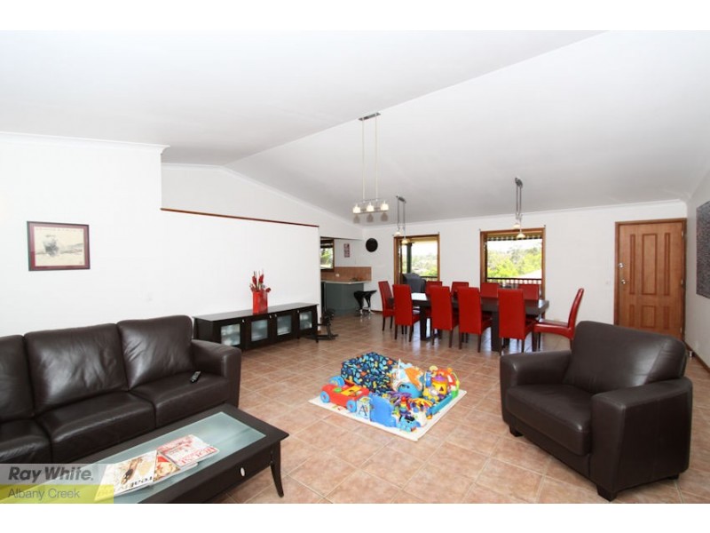 20 Sunblest Court, Eatons Hill QLD 4037