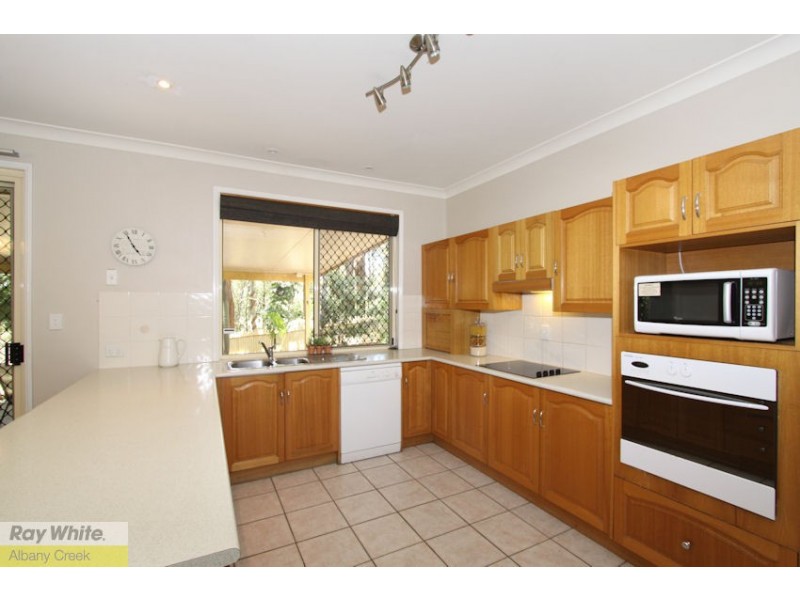 1 Woodrow Ct, Ferny Hills QLD 4055