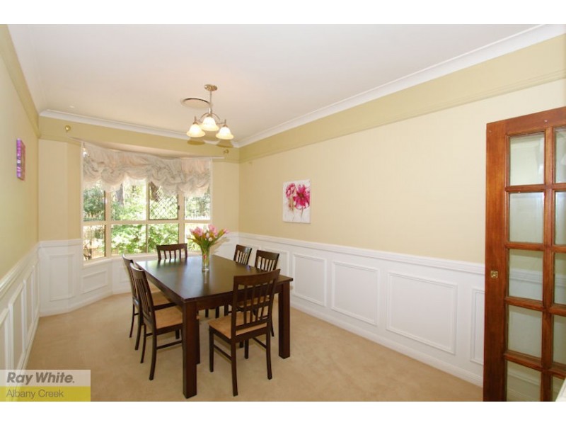 1 Woodrow Ct, Ferny Hills QLD 4055