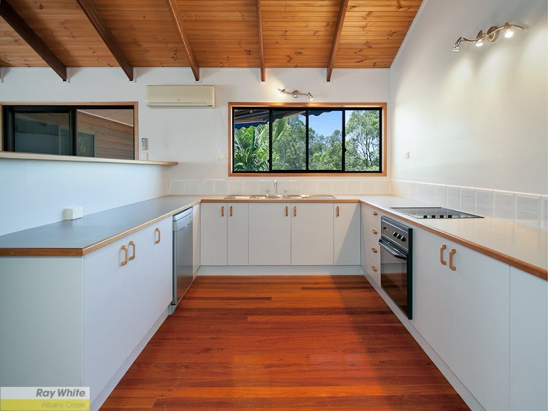 6 Nestor Ct, Eatons Hill QLD 4037