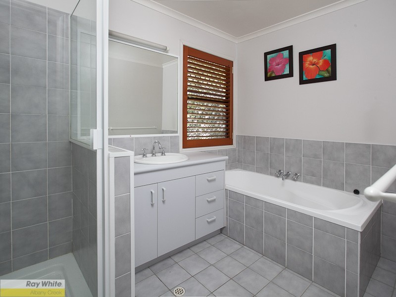 6 Nestor Ct, Eatons Hill QLD 4037