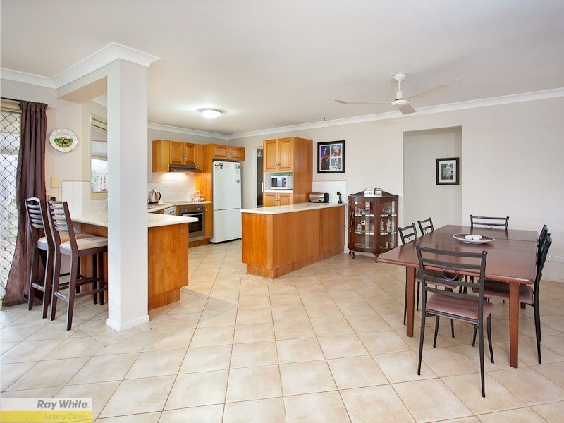 9 Mascotte Court, Eatons Hill QLD 4037