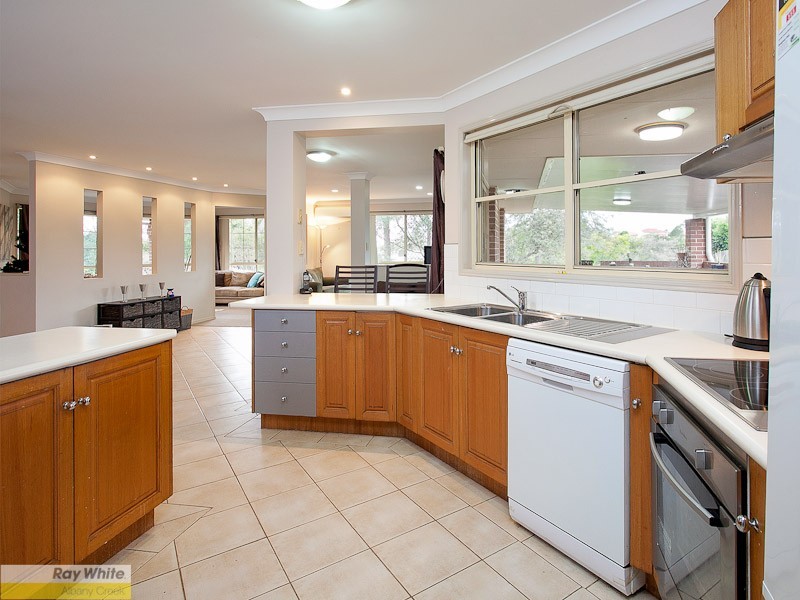 9 Mascotte Court, Eatons Hill QLD 4037
