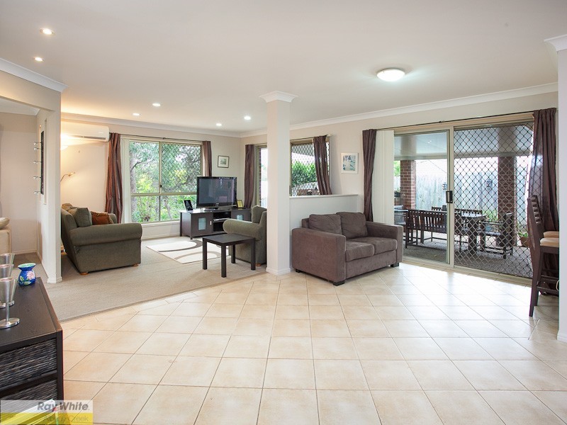 9 Mascotte Court, Eatons Hill QLD 4037