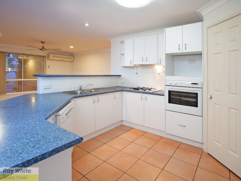 4 Meilland Court, Eatons Hill QLD 4037