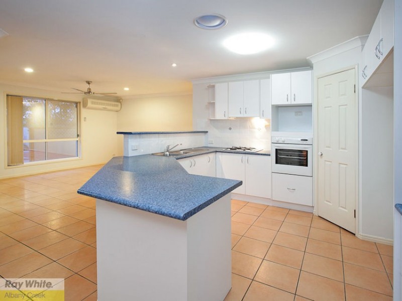 4 Meilland Court, Eatons Hill QLD 4037