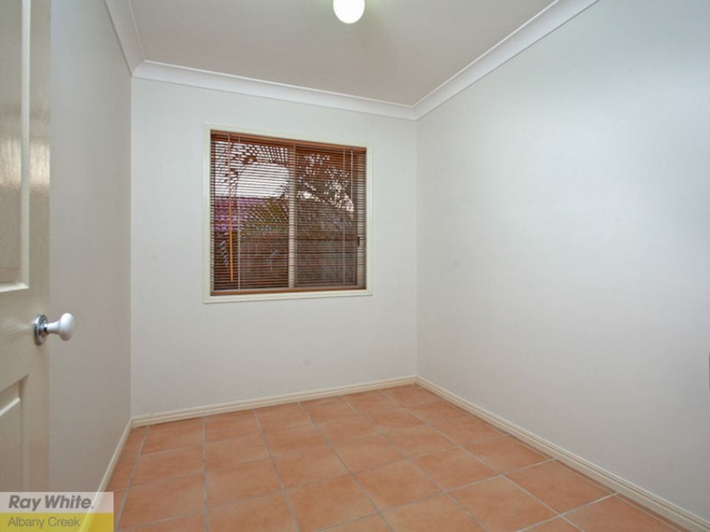 4 Meilland Court, Eatons Hill QLD 4037