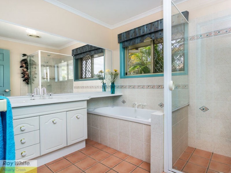 61 Lancewood Drive, Albany Creek QLD 4035