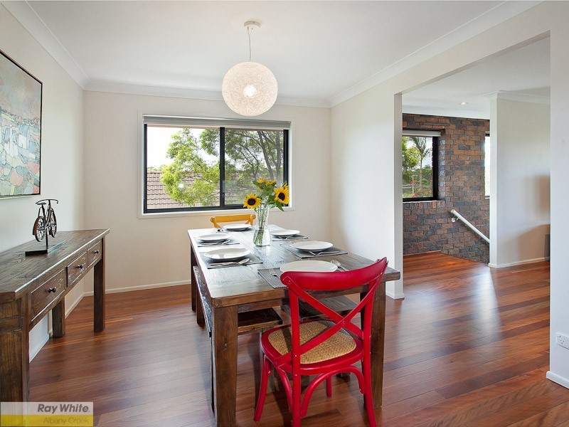 7 Sussex Dr, Albany Creek QLD 4035