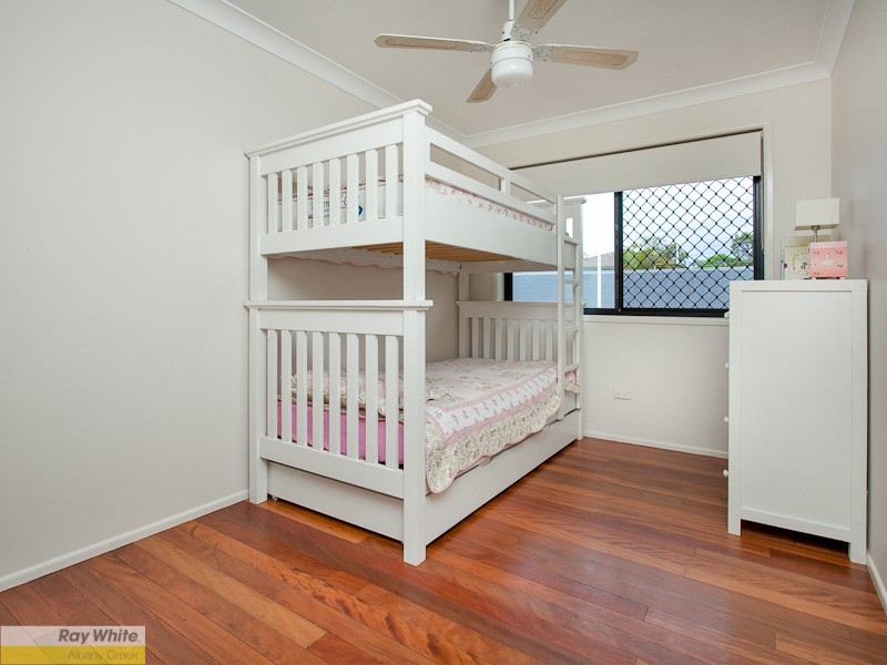 7 Sussex Dr, Albany Creek QLD 4035