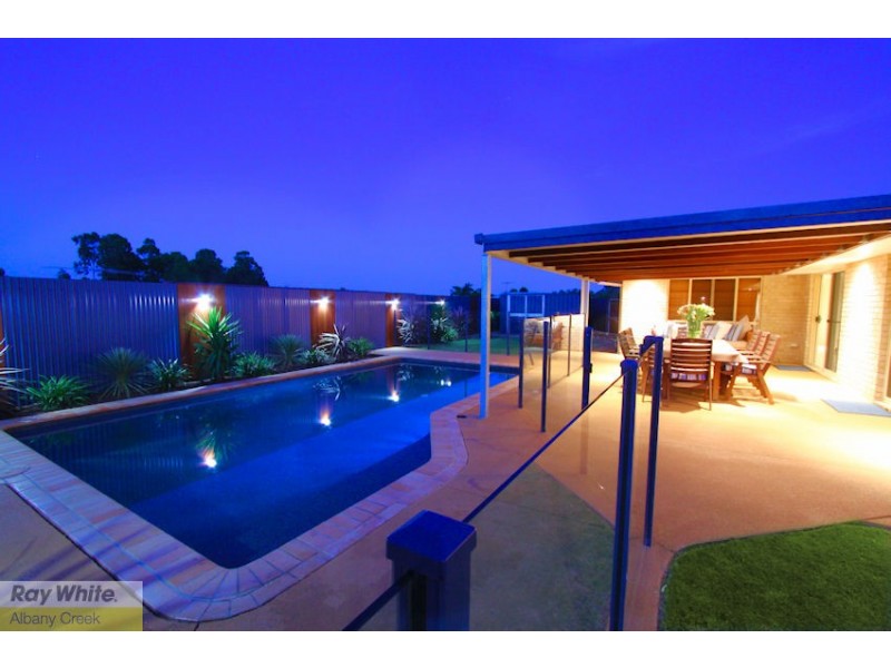 6 Medeo Court, Eatons Hill QLD 4037