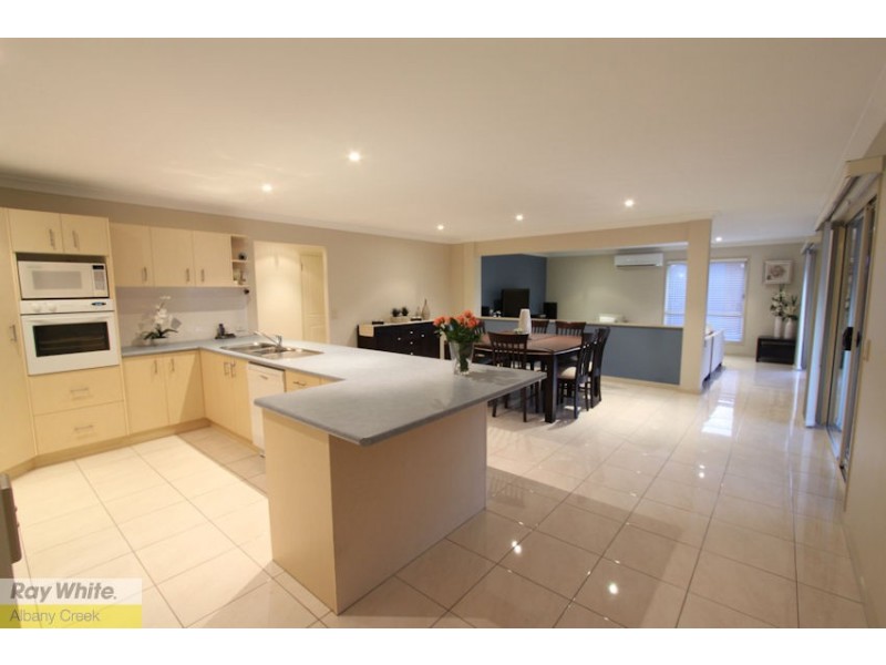 6 Medeo Court, Eatons Hill QLD 4037