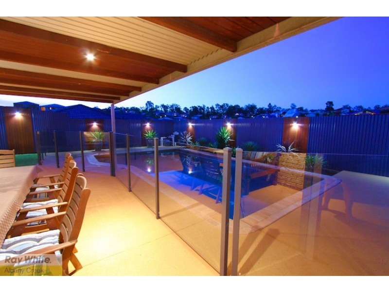 6 Medeo Court, Eatons Hill QLD 4037