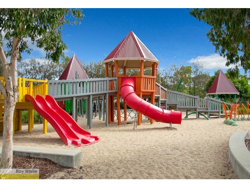 77 Caribou Cres, Fitzgibbon QLD 4018