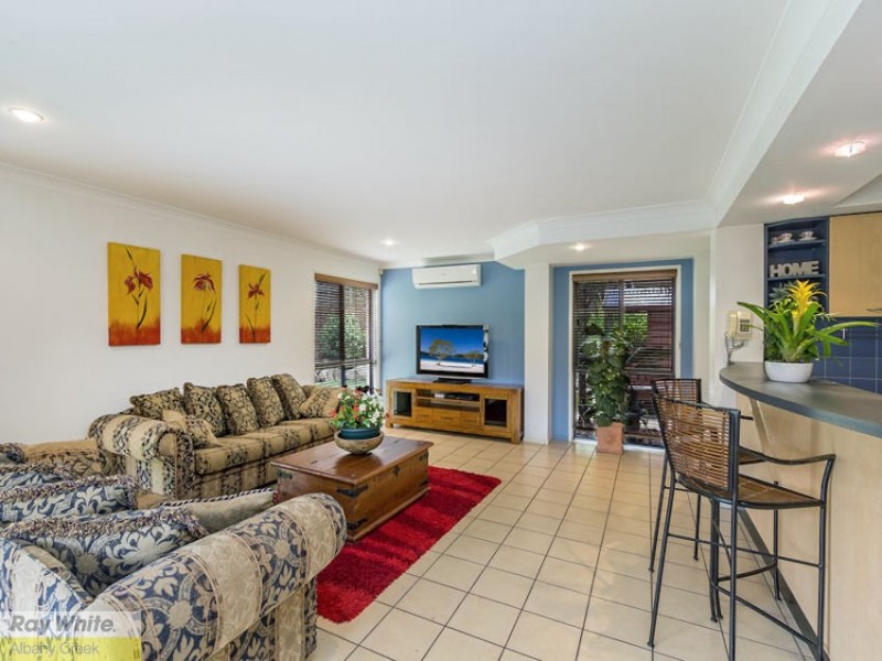 8 Orbital Close, Bridgeman Downs QLD 4035