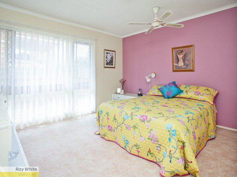 16 Pleasant Drive, Albany Creek QLD 4035