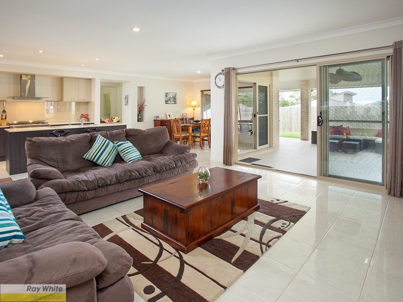 5 Pallas Parade, Warner QLD 4500