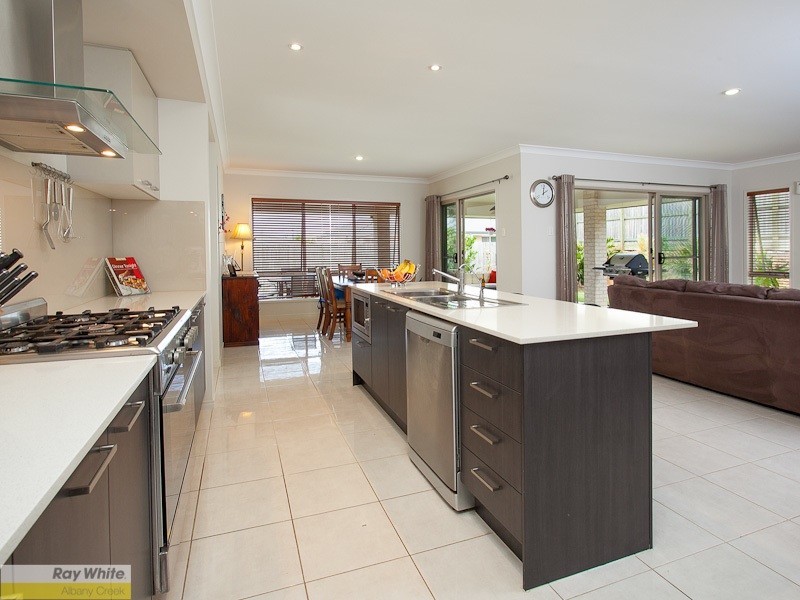 5 Pallas Parade, Warner QLD 4500