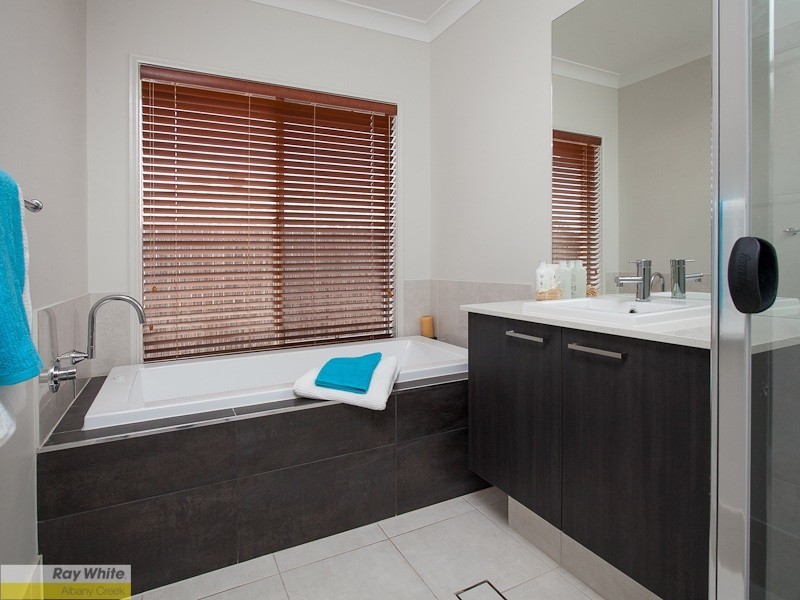 5 Pallas Parade, Warner QLD 4500