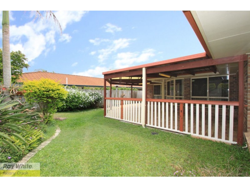 10 Tiffany Court, Eatons Hill QLD 4037