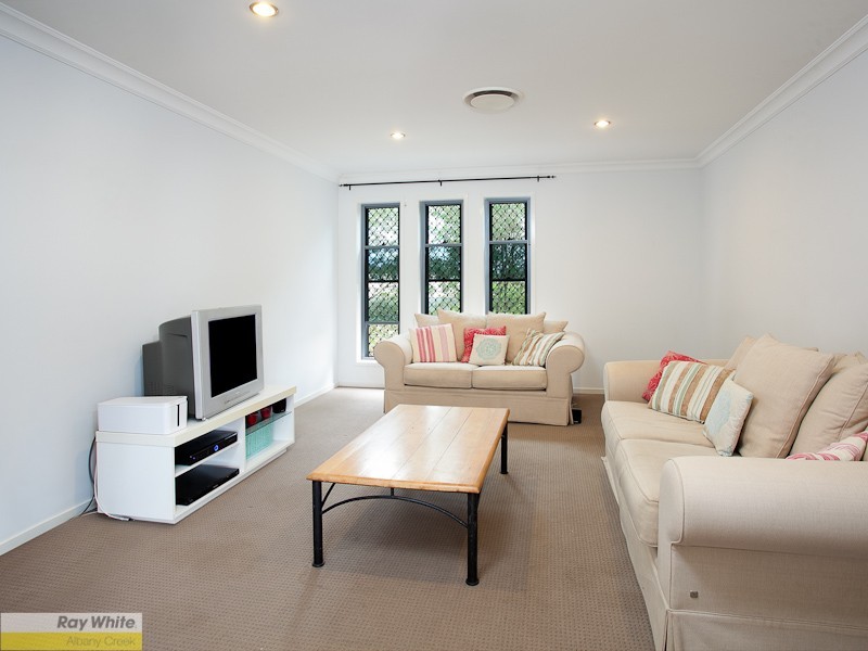 16 Schukow Court, Warner QLD 4500