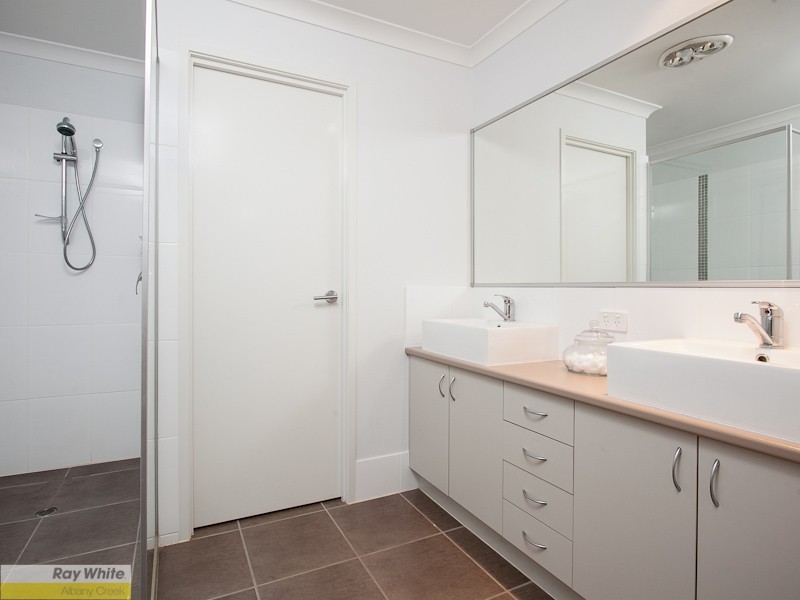 16 Schukow Court, Warner QLD 4500