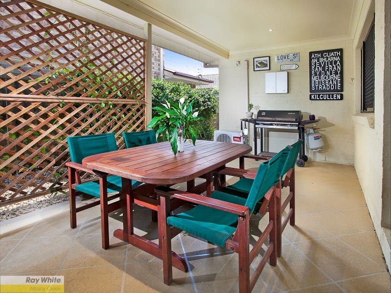 77 Caribou Crescent, Fitzgibbon QLD 4018