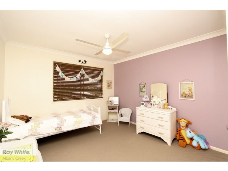 18 Toressian Place, Cashmere QLD 4500