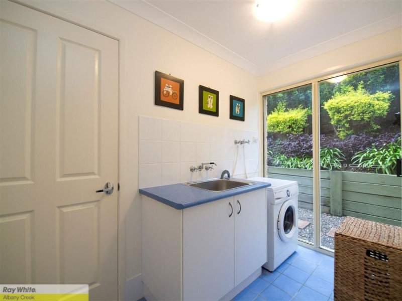 18 Toressian Place, Cashmere QLD 4500