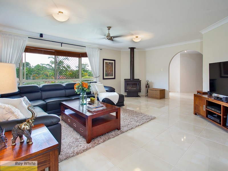 13 Chisholm Court, Albany Creek QLD 4035