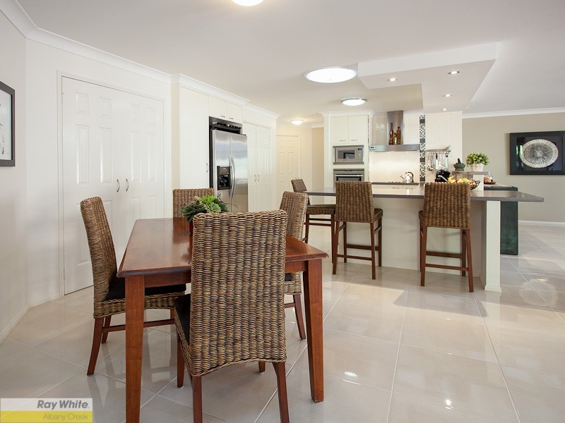 13 Chisholm Court, Albany Creek QLD 4035